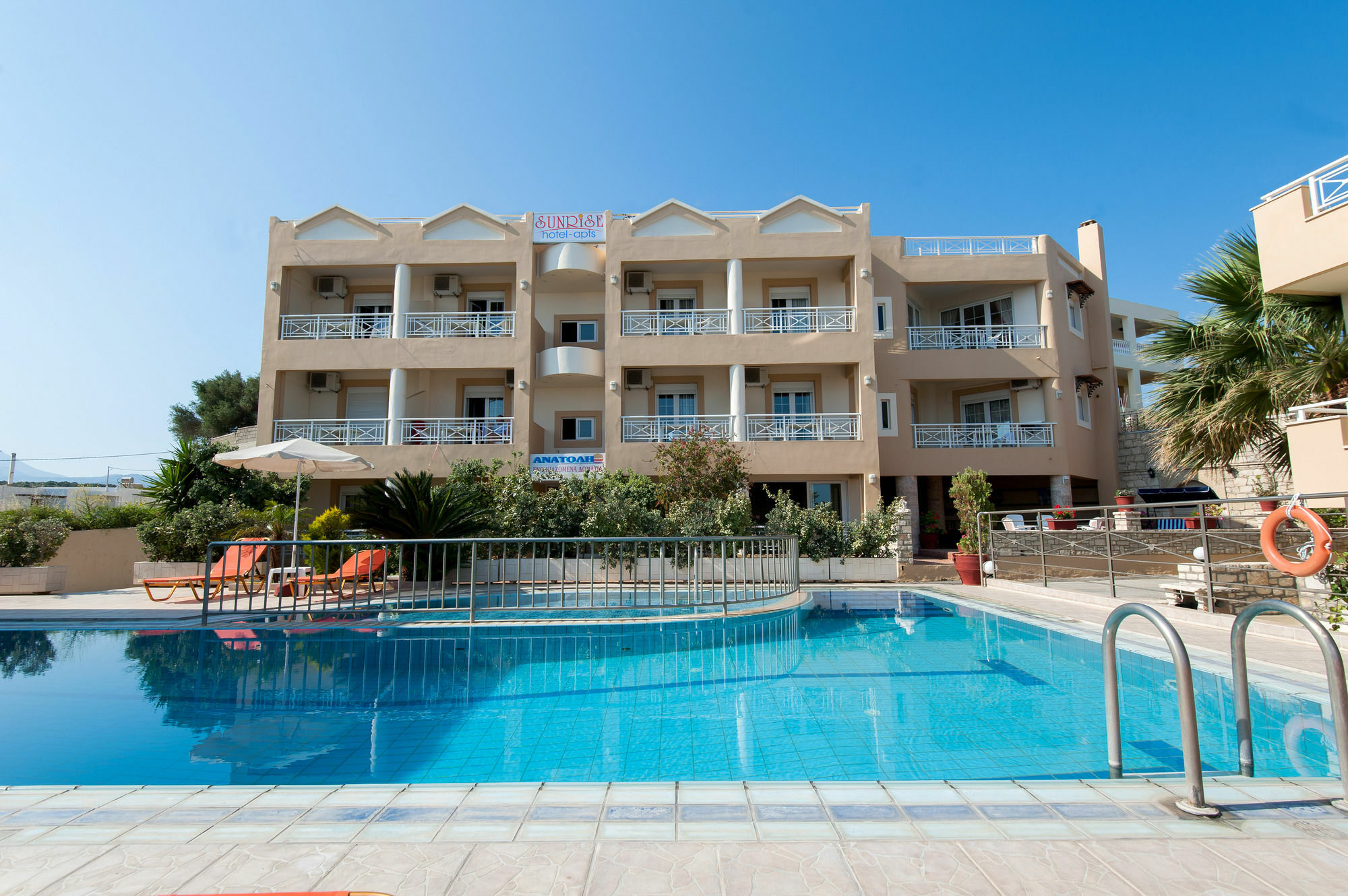Sunrise Apartments Sfáka エクステリア 写真
